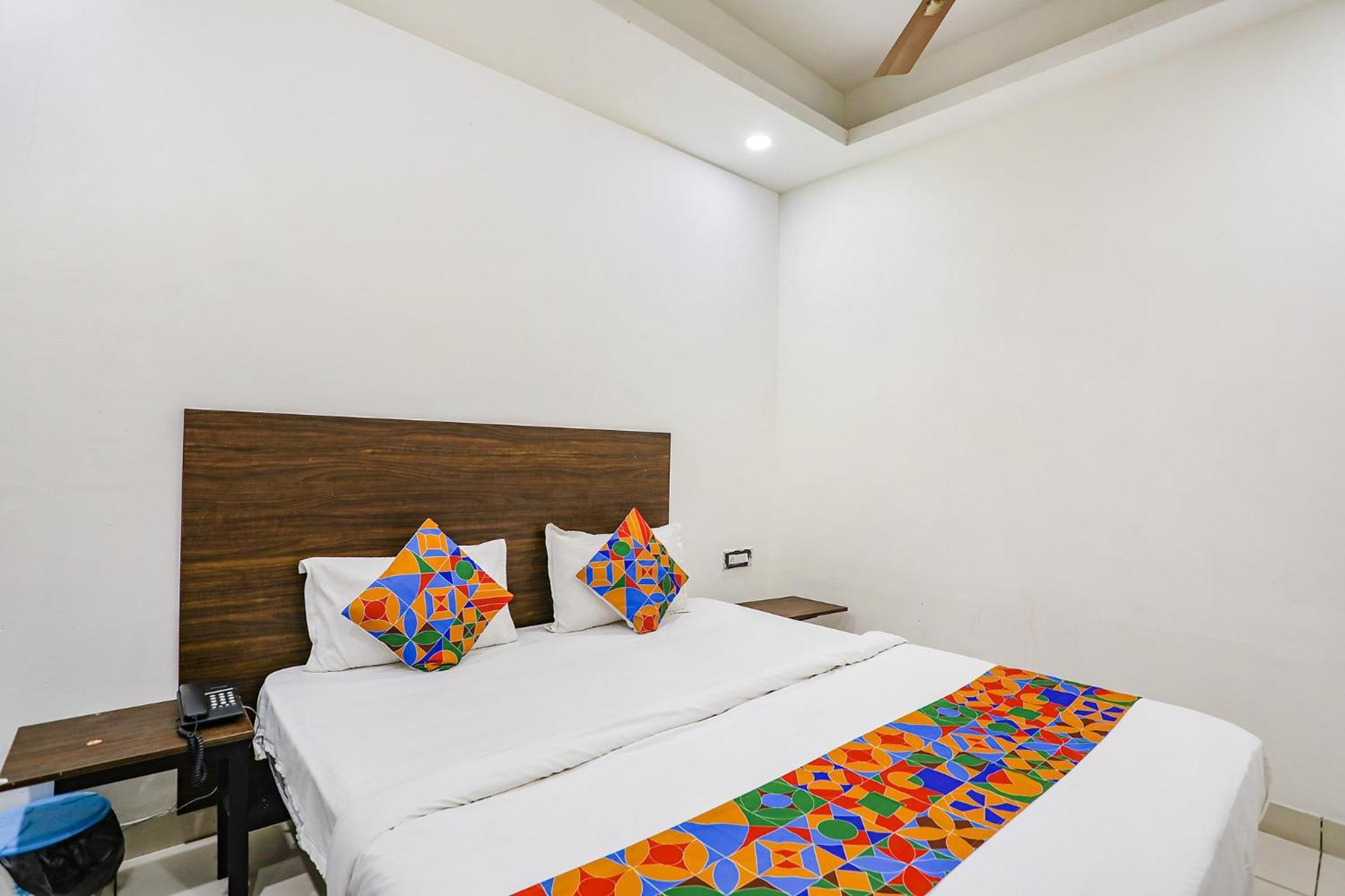 Fabhotel Kinsfolk Ghaziabad Buitenkant foto