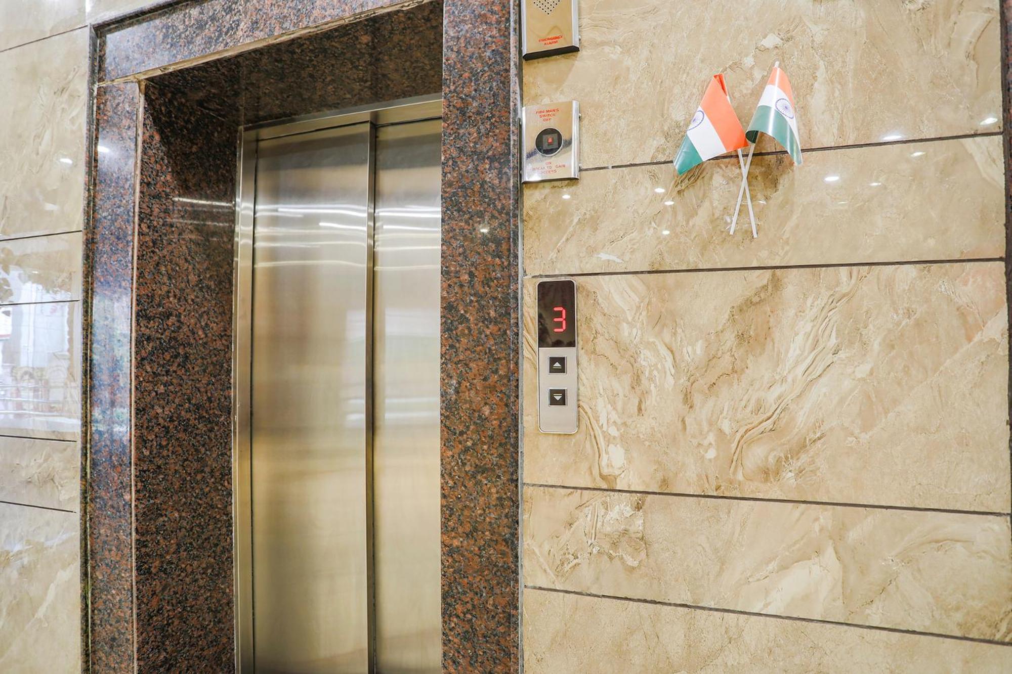 Fabhotel Kinsfolk Ghaziabad Buitenkant foto