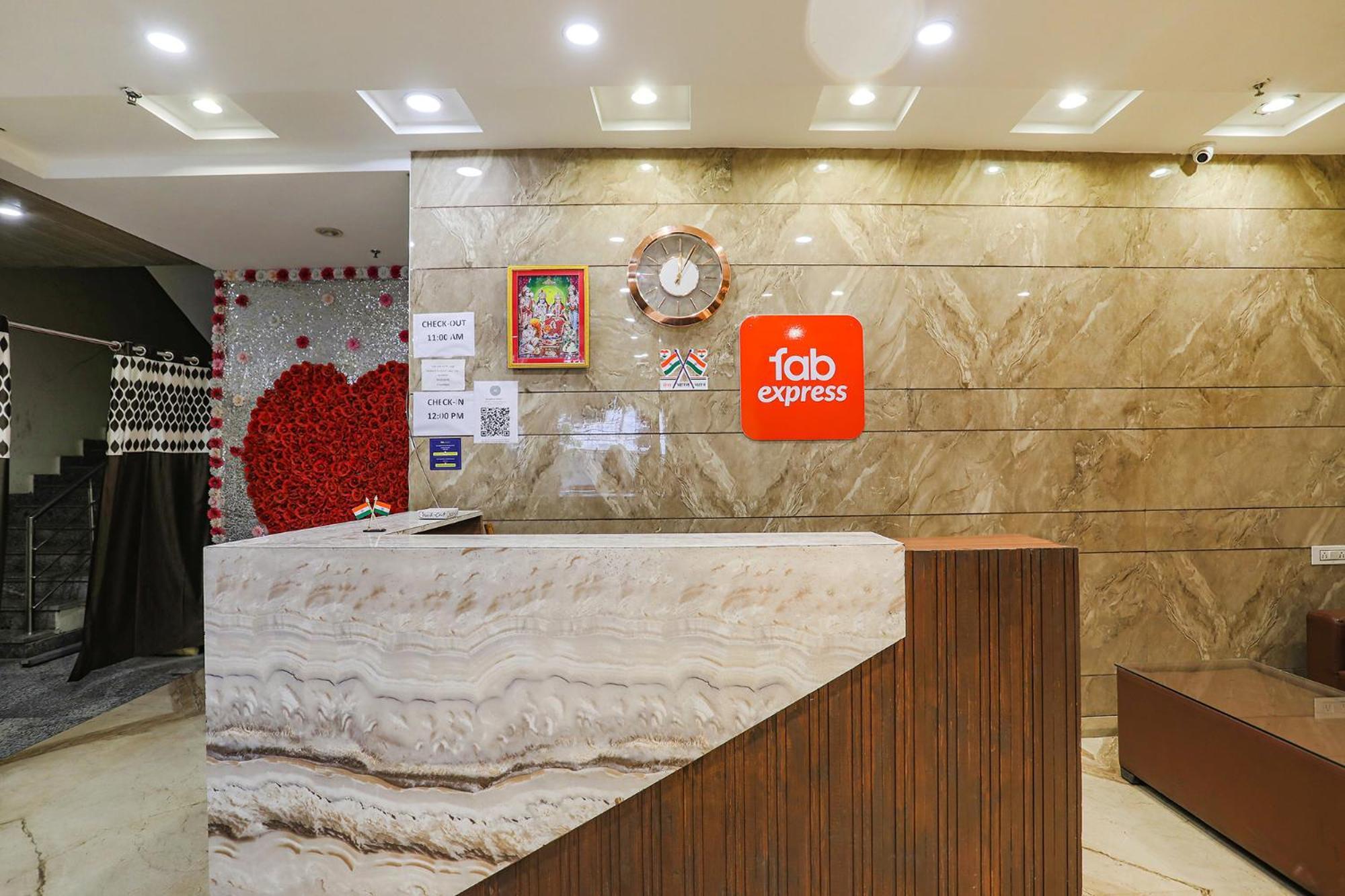 Fabhotel Kinsfolk Ghaziabad Buitenkant foto
